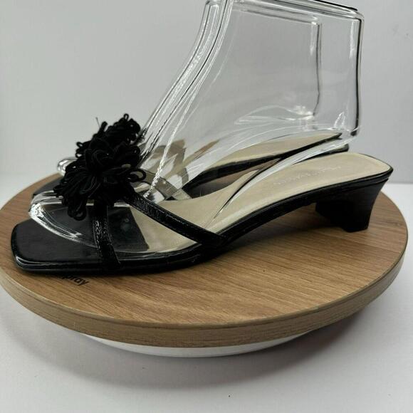 Hillard & Hanson Vintage Black Leather Pom Pom Square Toe Slip-On Heel Size 7.5 - Picture 8 of 8